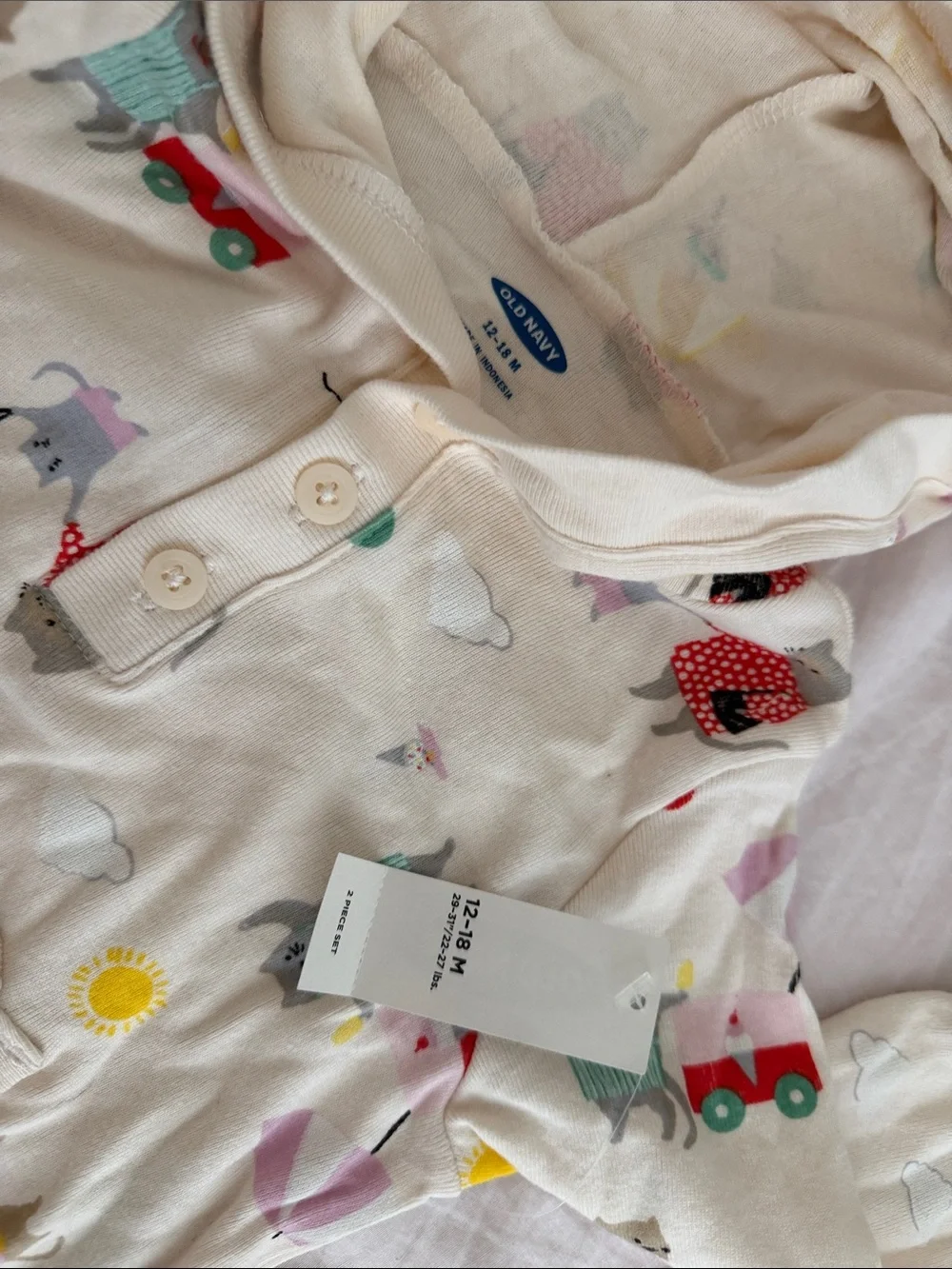 Old Navy cream hooded