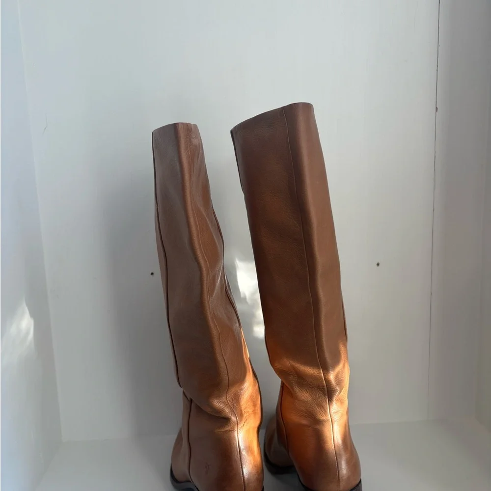 Frye classic tall