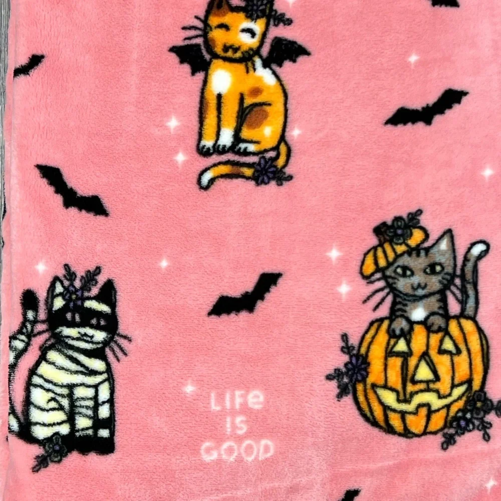 Life Is Good this throw brand