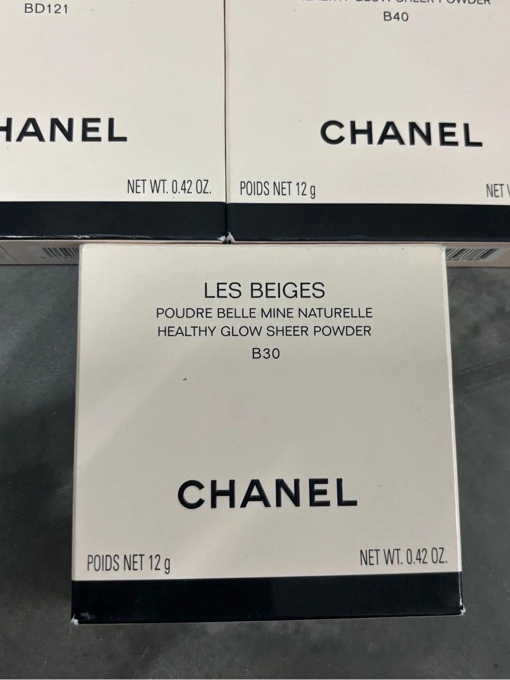 CHANEL three les