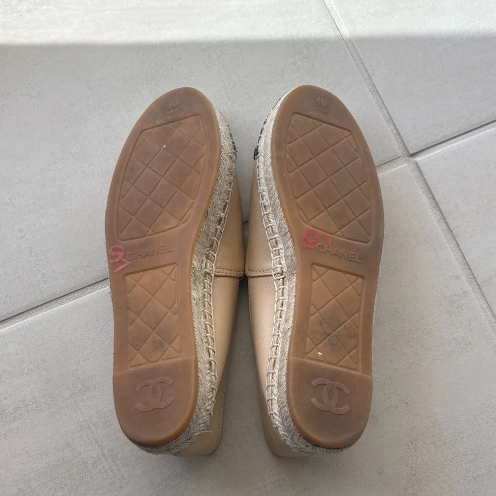CHANEL Beige and Black Leather Espadrilles
