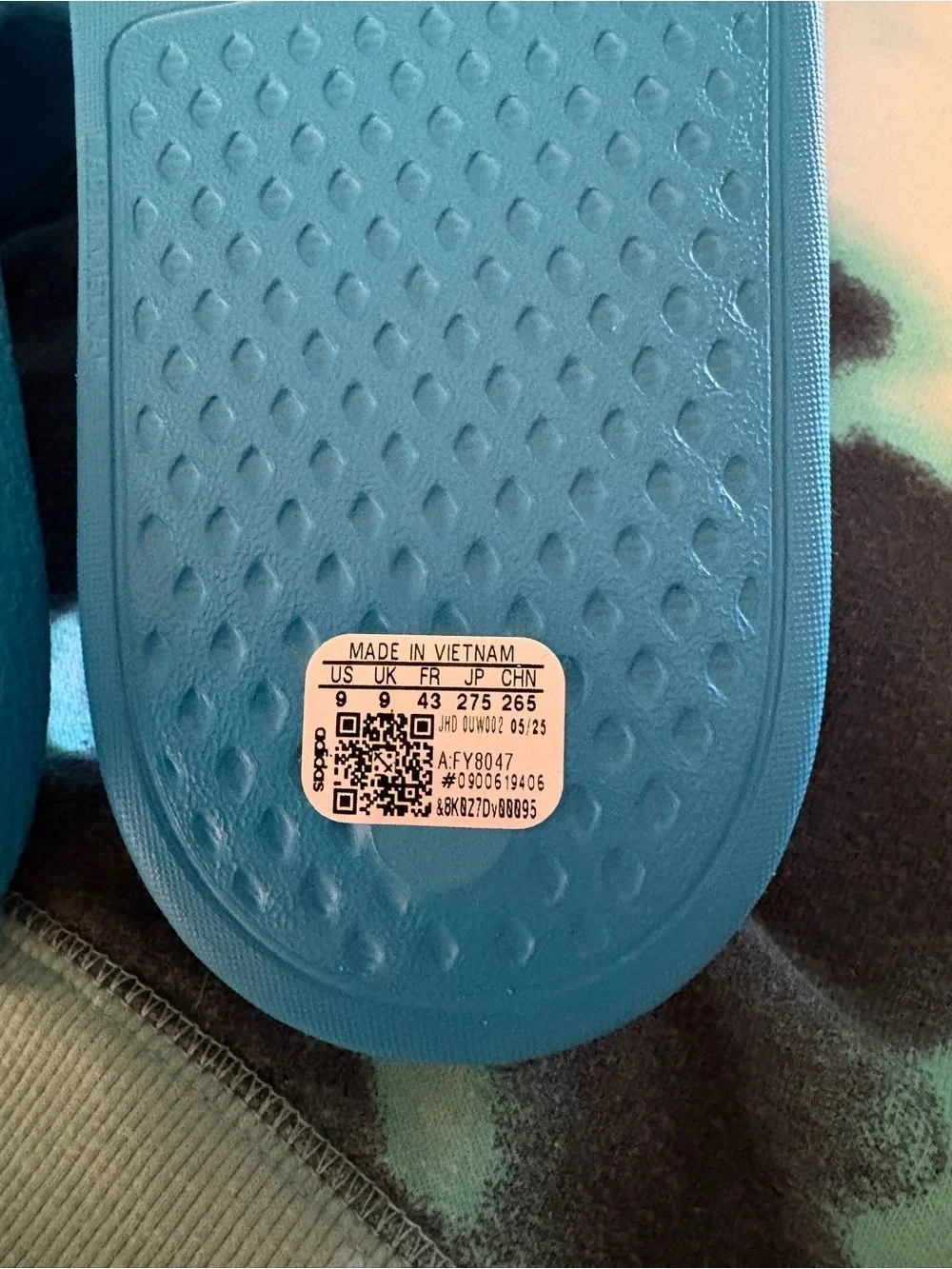 adidas box style