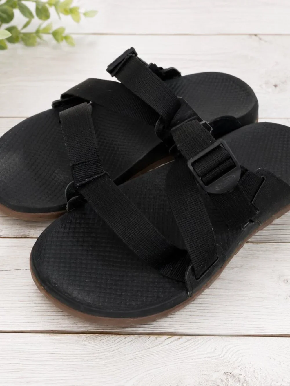 Chaco black brown