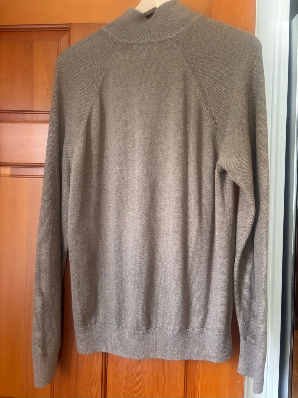 Banana Republic versatile taupe