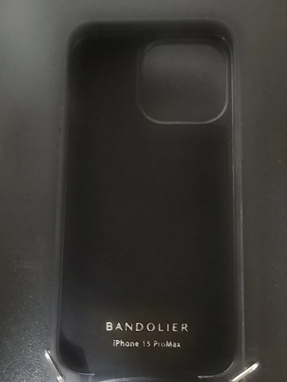 Bandolier iphone 15
