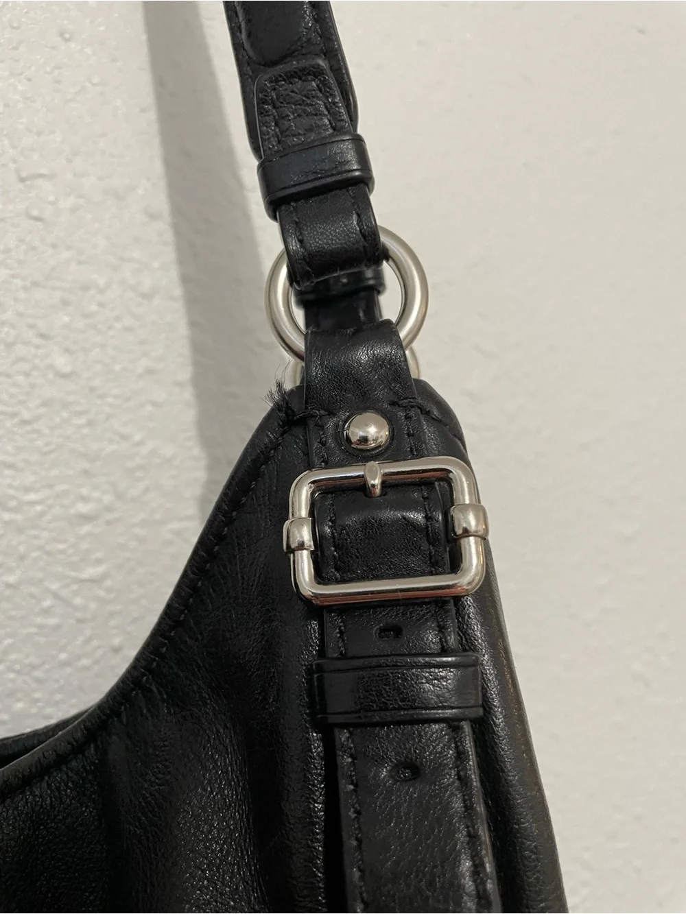 Vintage COACH Madison Maggie Black Leather Hobo Bag 3 Compartment
