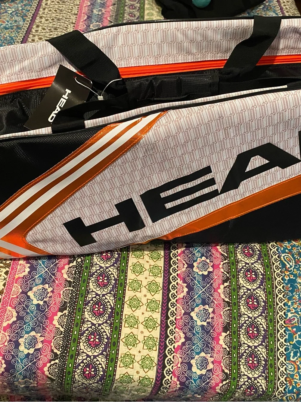 Head spacious duffel