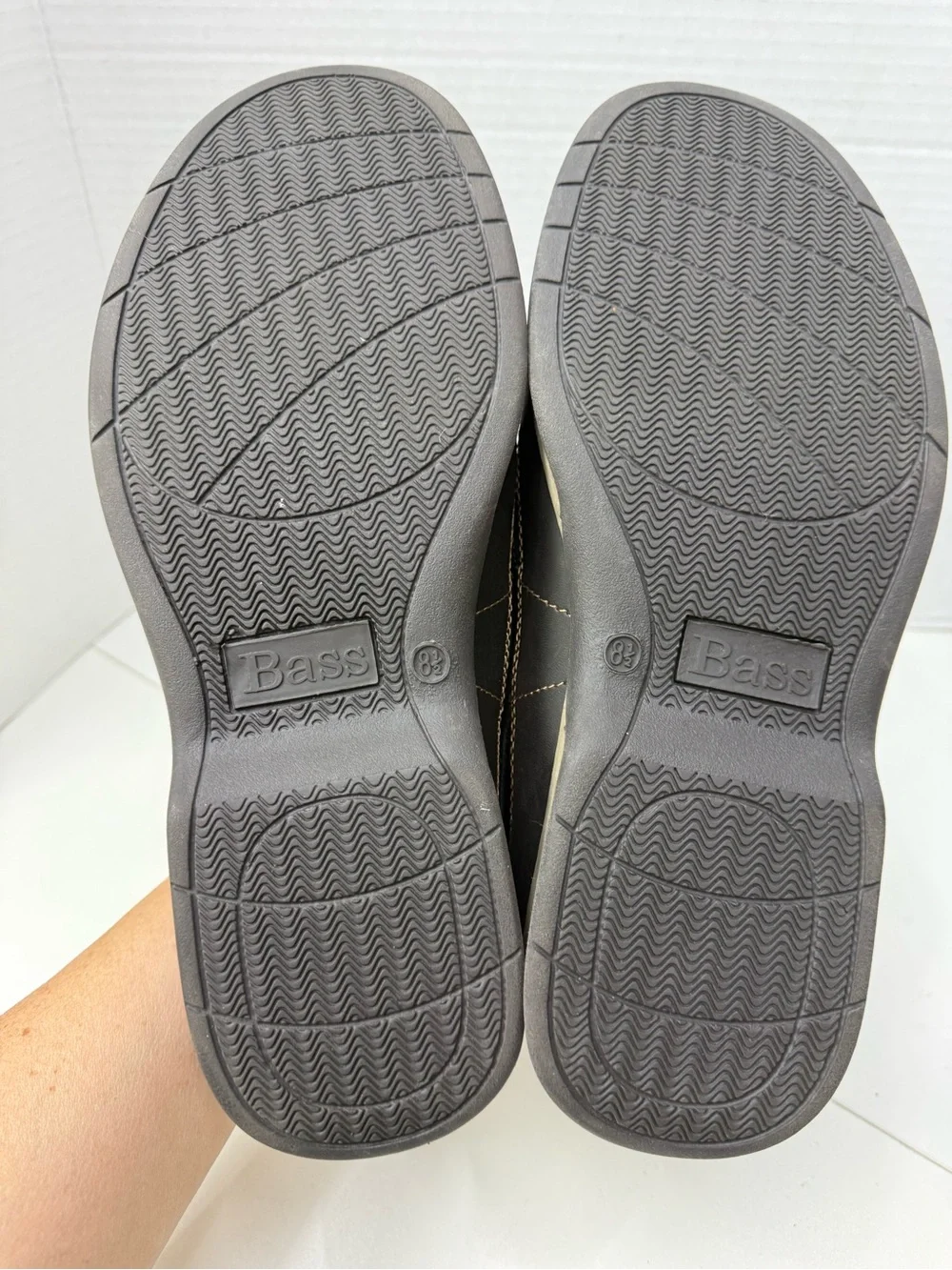 G.H. Bass & Co. lace insole style