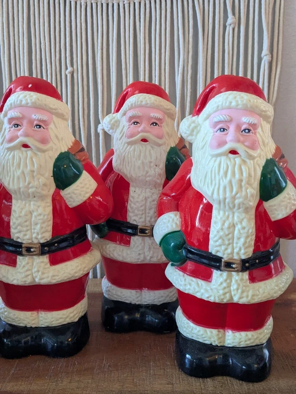 Vintage Santa's Workbench Christmas Traditions 5-Count Lawn Stake Lights - Great