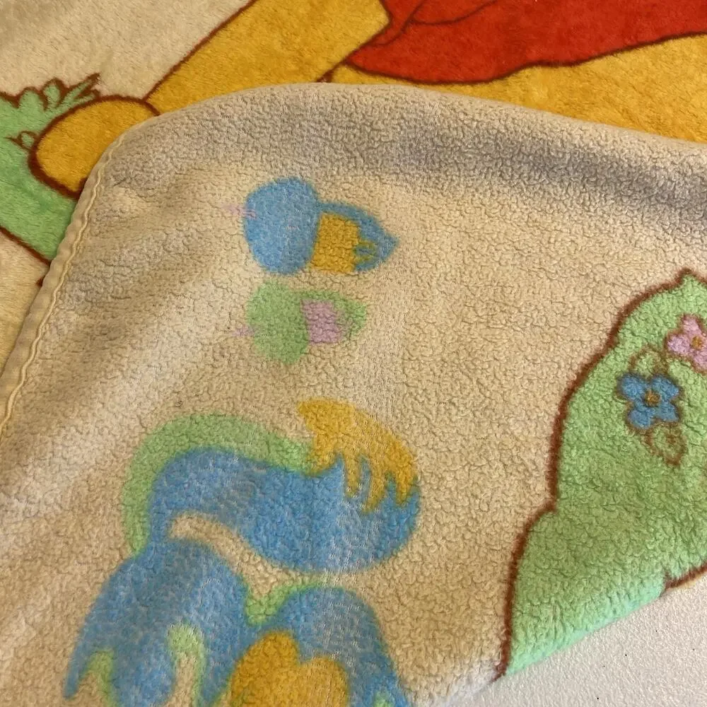 Vintage Disney Classic Winnie the Pooh Comforter Blanket Kid 54x34” Soft Flush