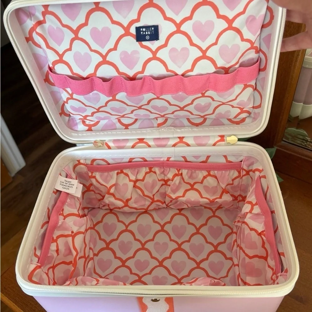Roller Rabbit Trunk Vanity Case x Target