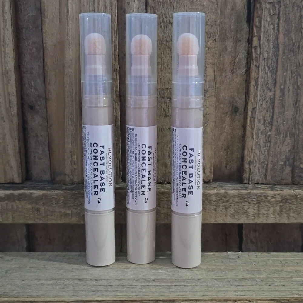 (3) Makeup Revolution Beauty Fast Base Concealer - Color: C4