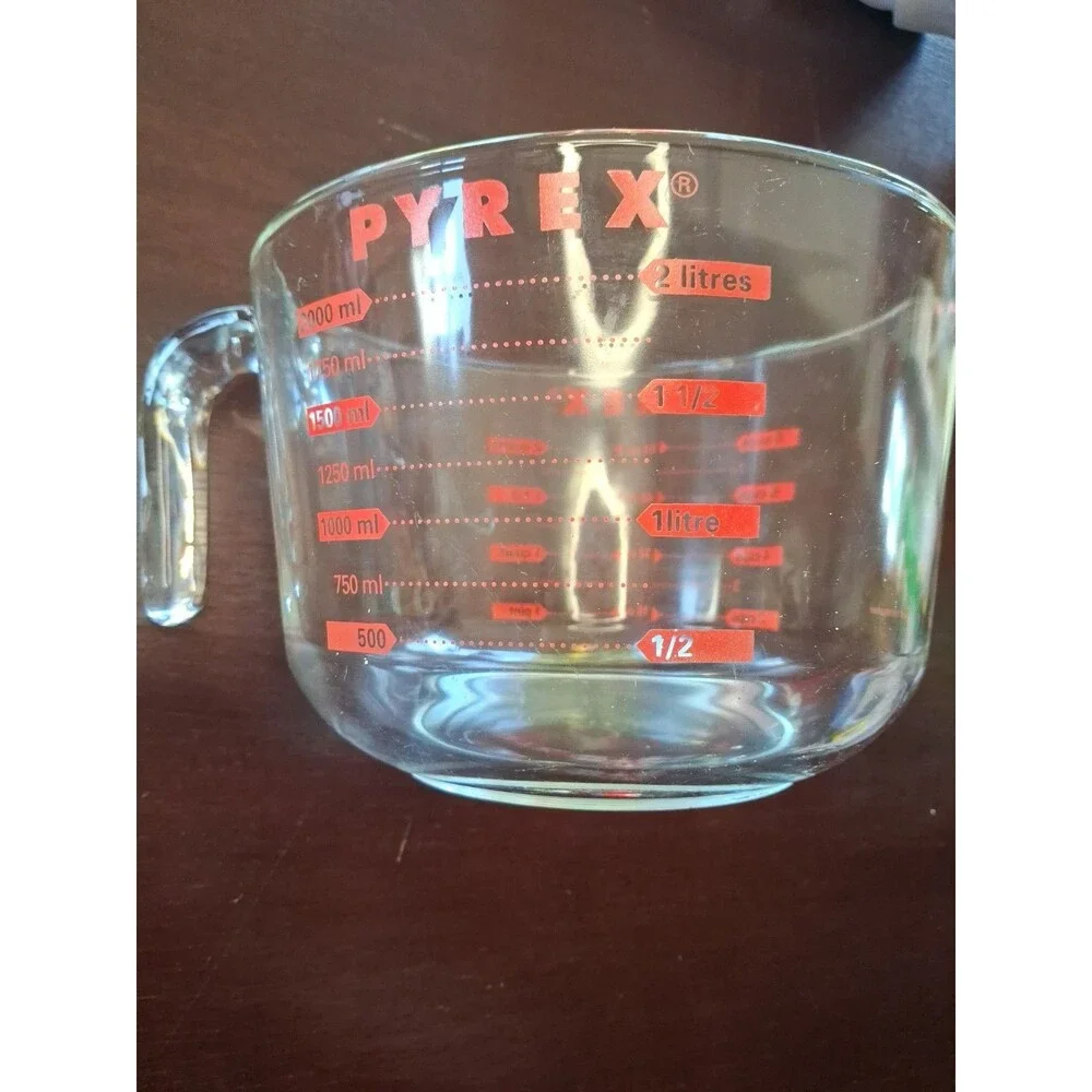 PYREX Glass Liquid Measuring 8 Cup 64 oz 2 Quart Liter Clear Red Letters-USA