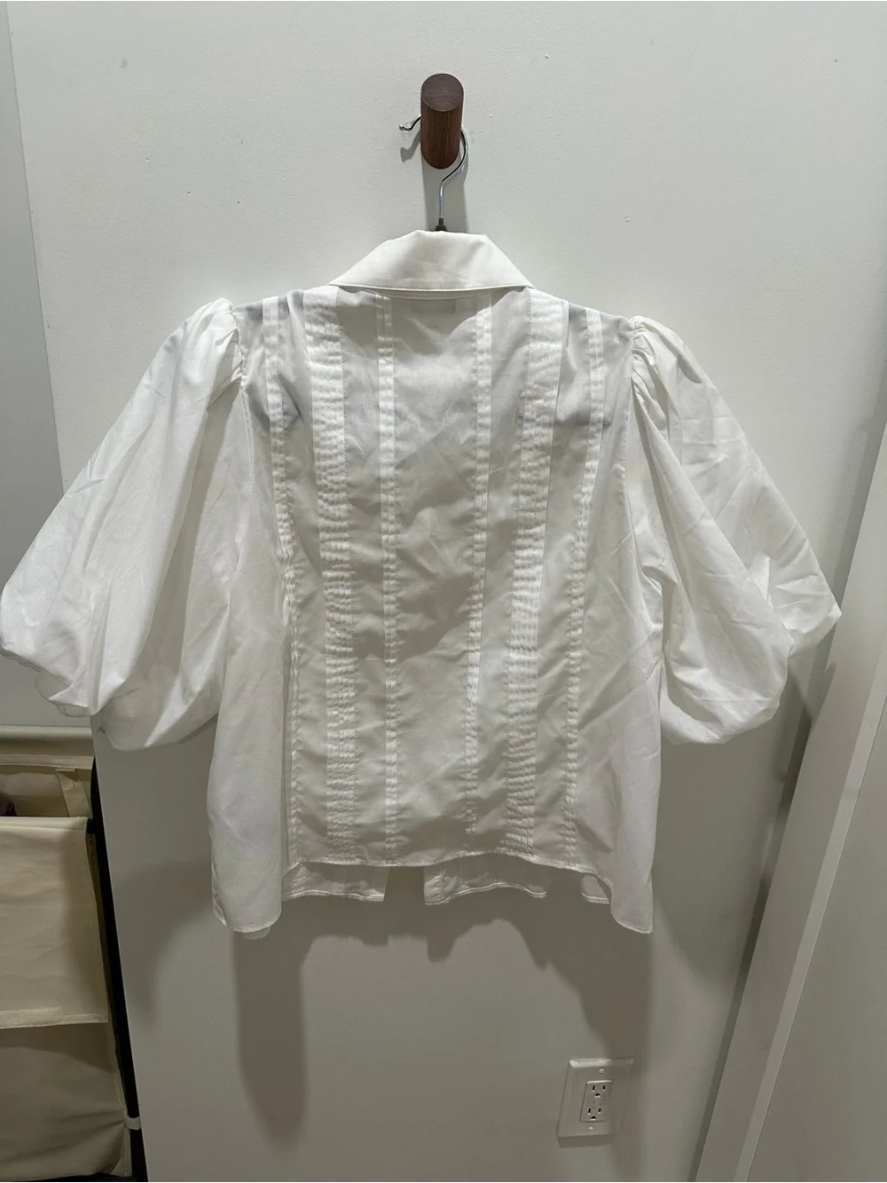 Banana Republic crisp white