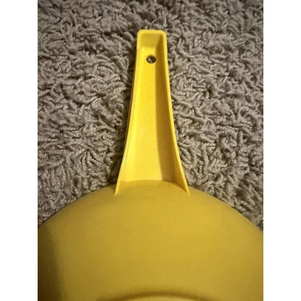 Tupperware 2 Qt Large Yellow Strainer Colander 1523-7 Vintage Retro 70’s