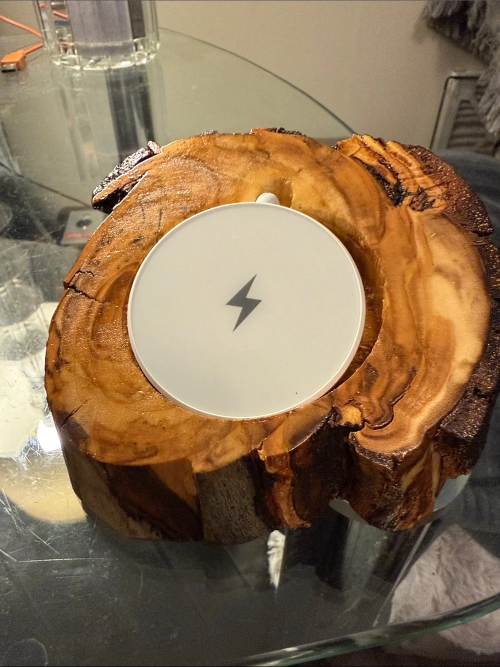 Wood Slice Wireless Charger Stand - Natural Brown