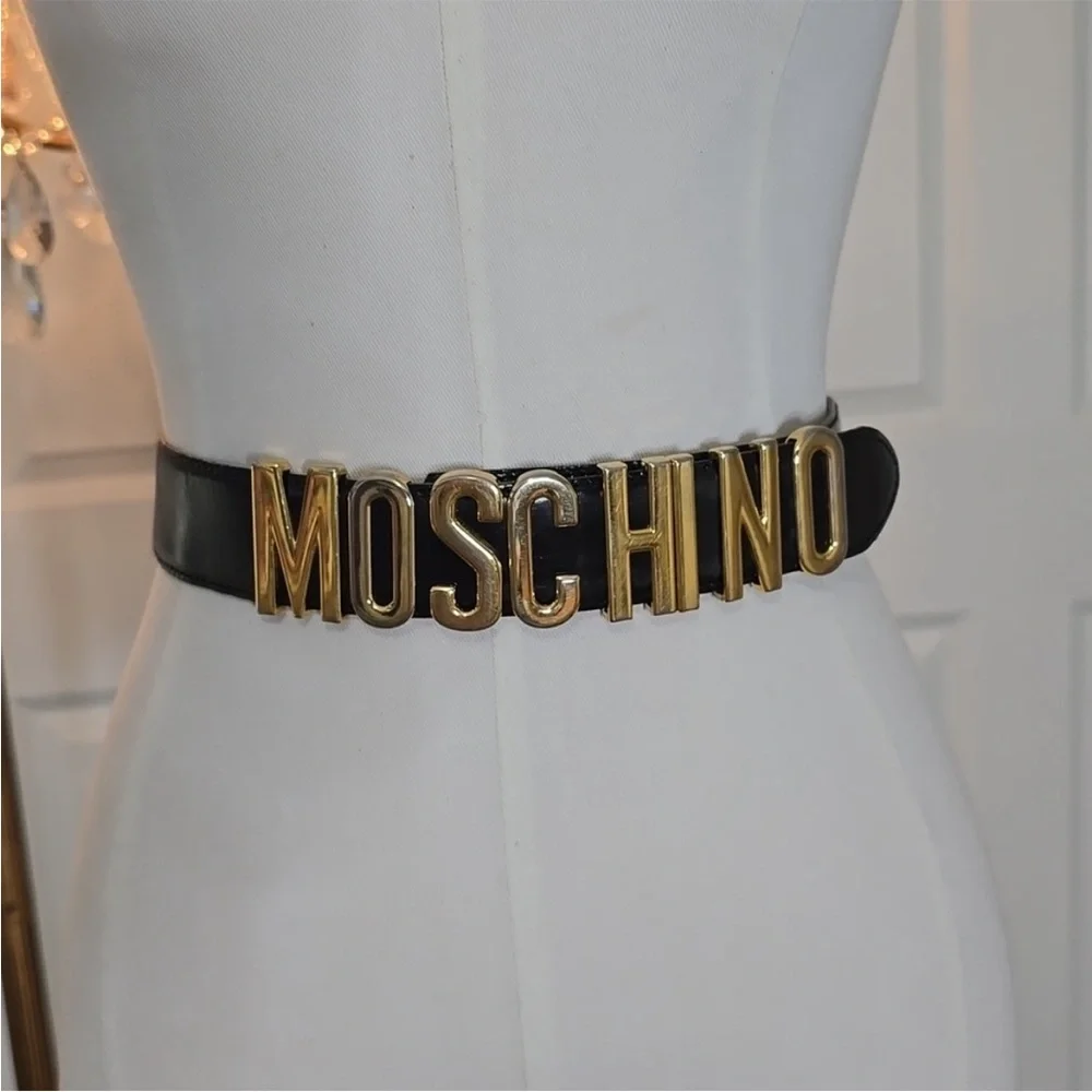 Moschino leather easy statement