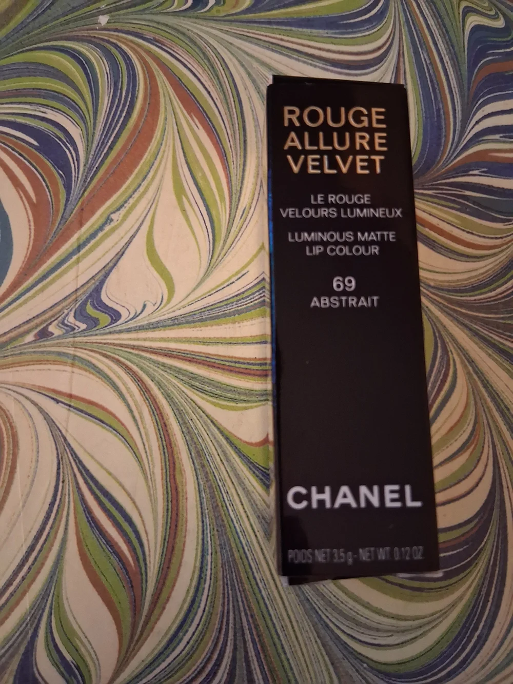 CHANEL concentrated supple finish