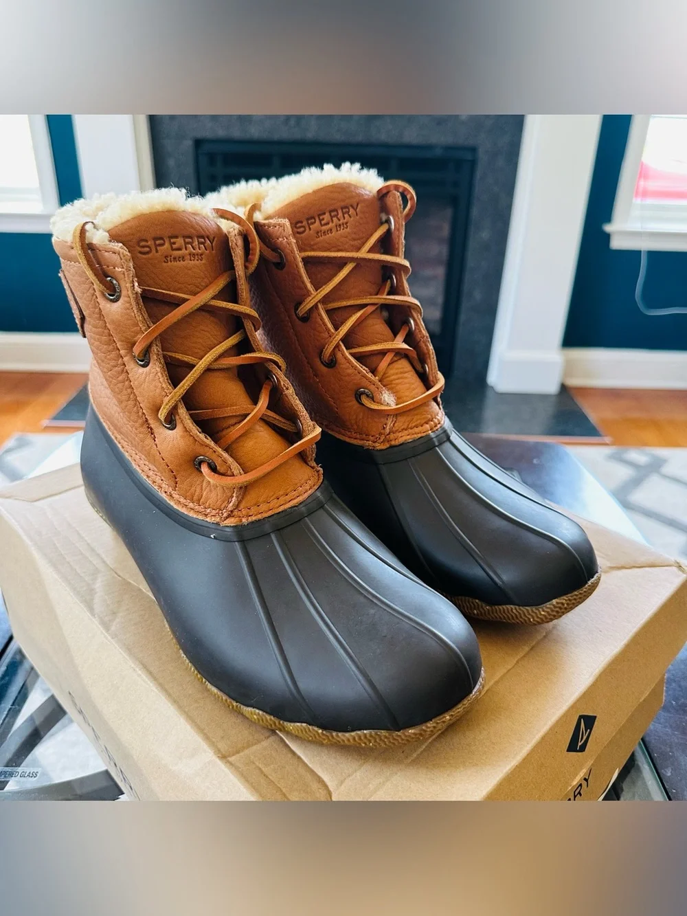 Size 7.5M NEW Sperry Women’s Saltwater Lux Winter Boots Tan STS 84371