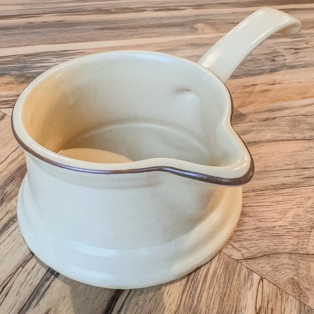 Pfaltzgraff please gravy 5”