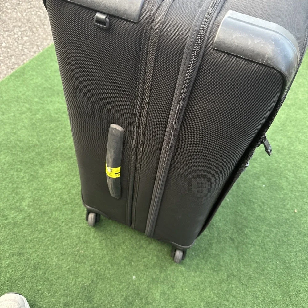 Tumi alpha expandable