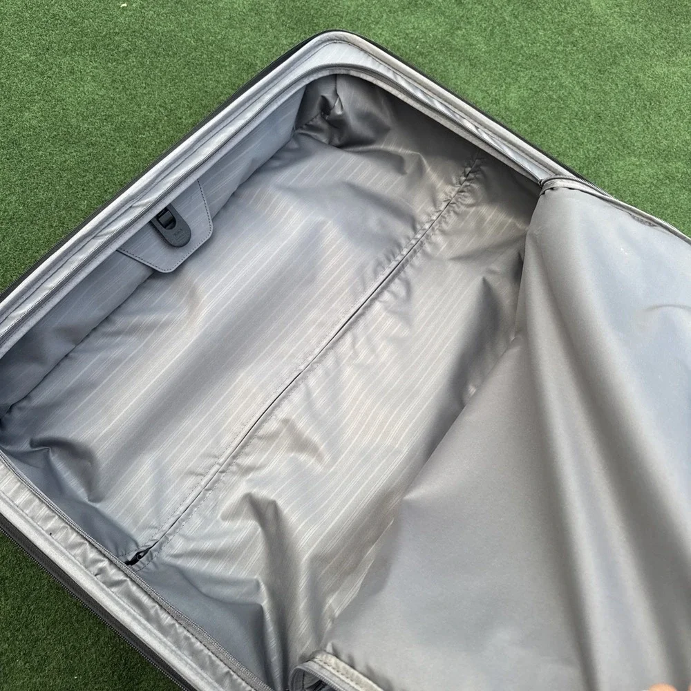 Tumi alpha expandable