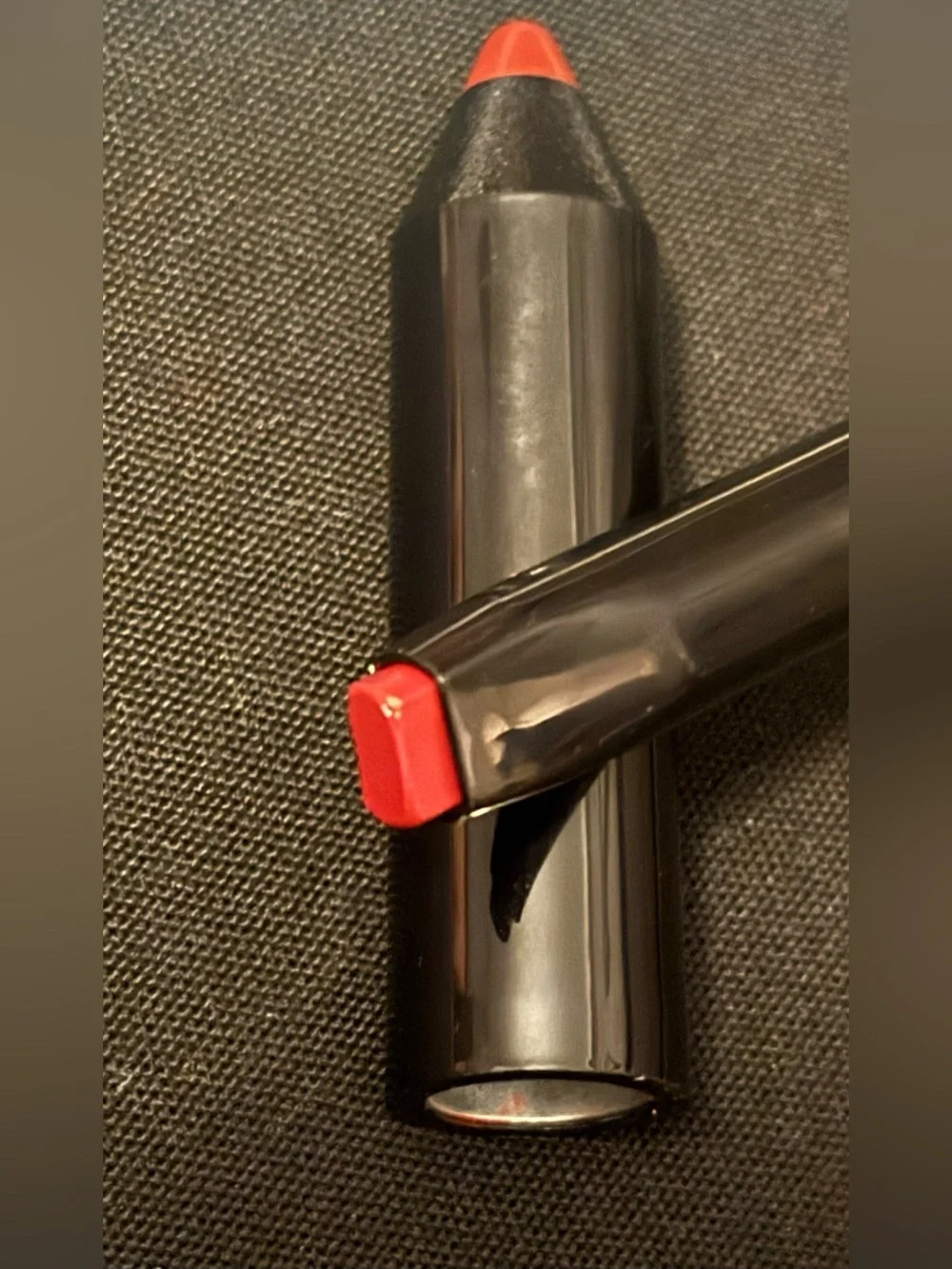 treStiQue Shiny Lip Crayon + Primer in English Rose