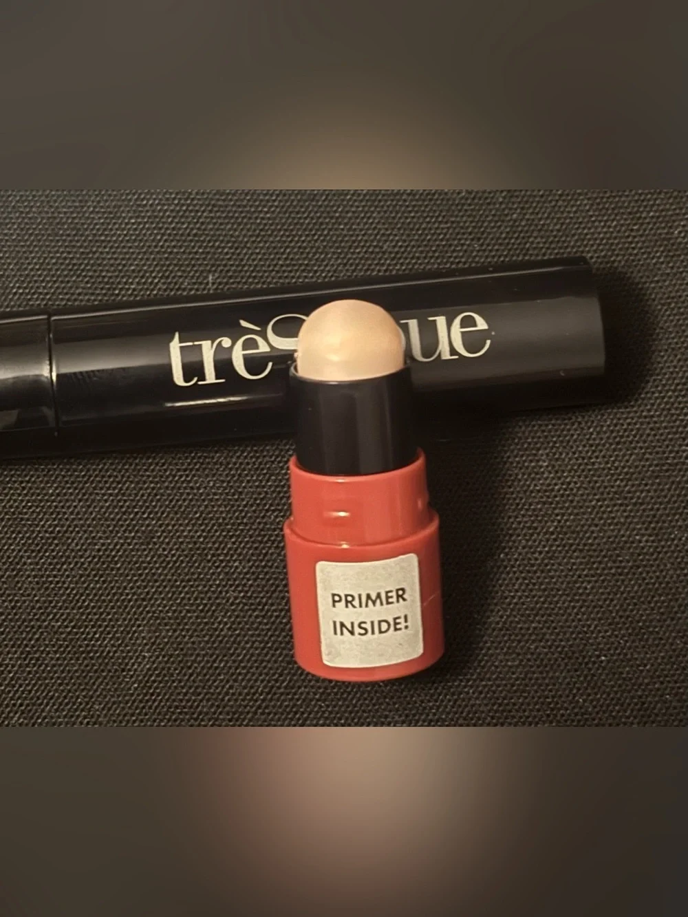 treStiQue Shiny Lip Crayon + Primer in English Rose