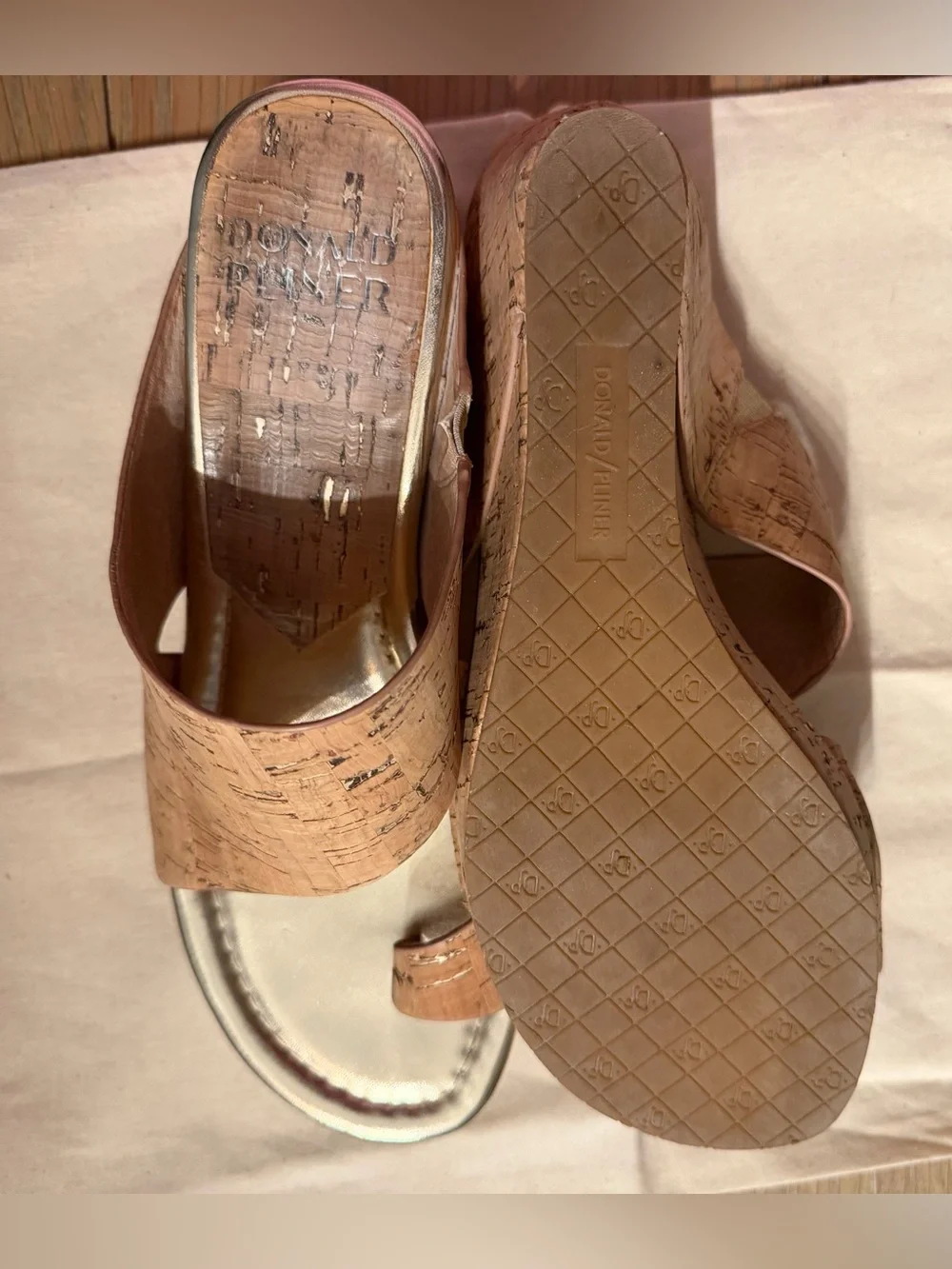 Donald J. Pliner stylish cork