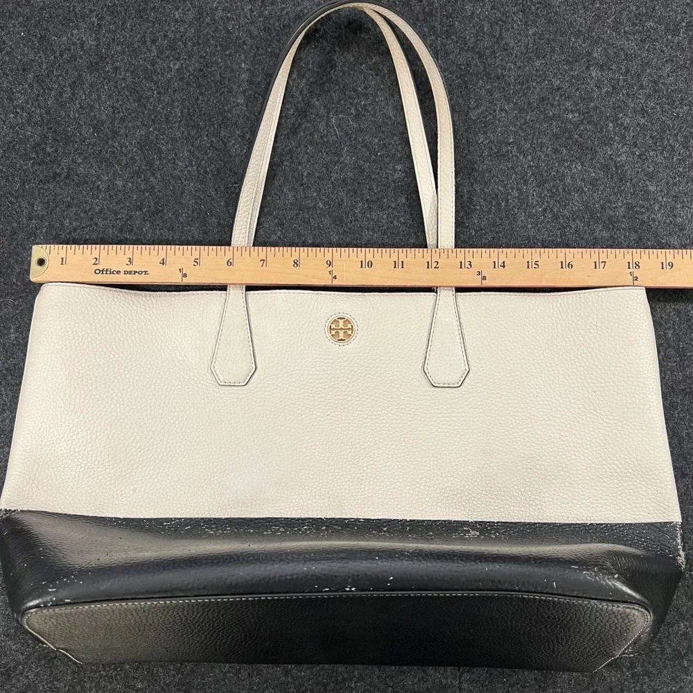 Tory Burch minor paint