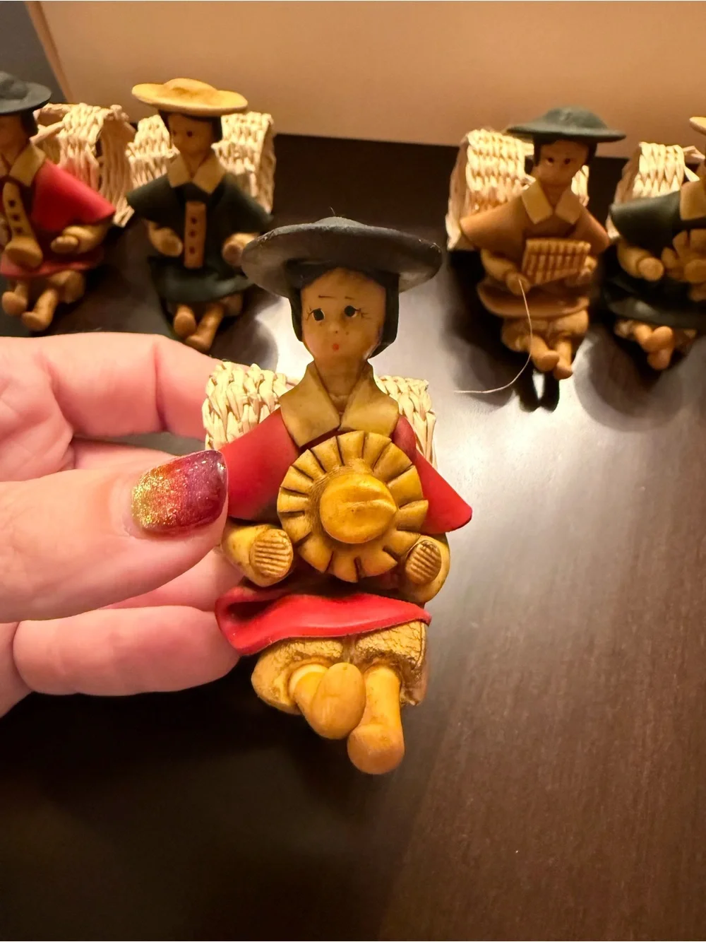 N/A folk art
