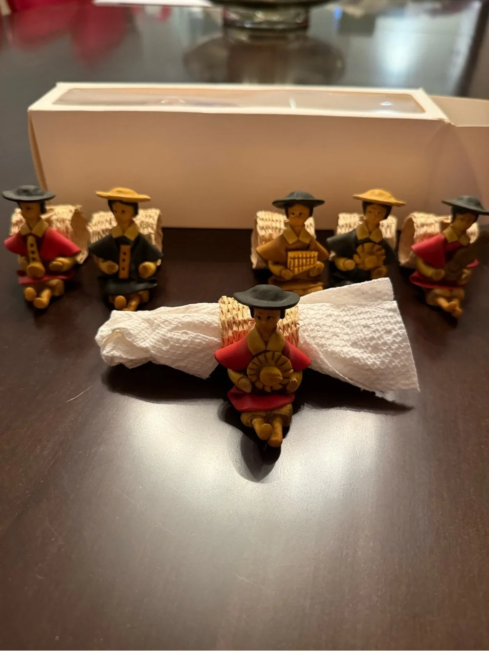 N/A folk art