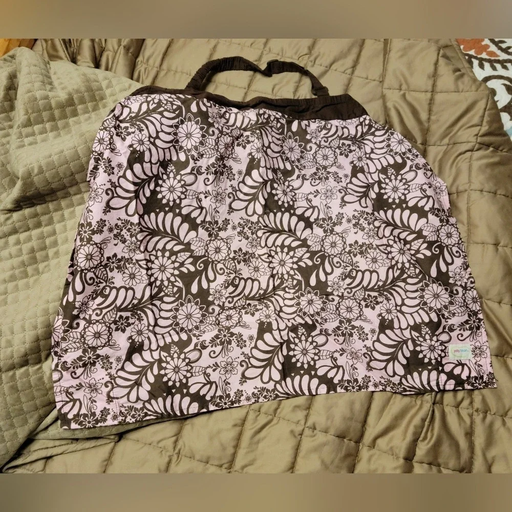 Munchkin Jelly Bean baby girls Nursing Cover pink and‎ brown