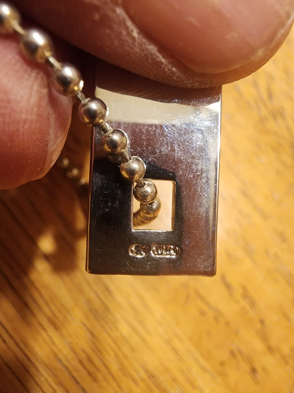 Gucci polished rectangular