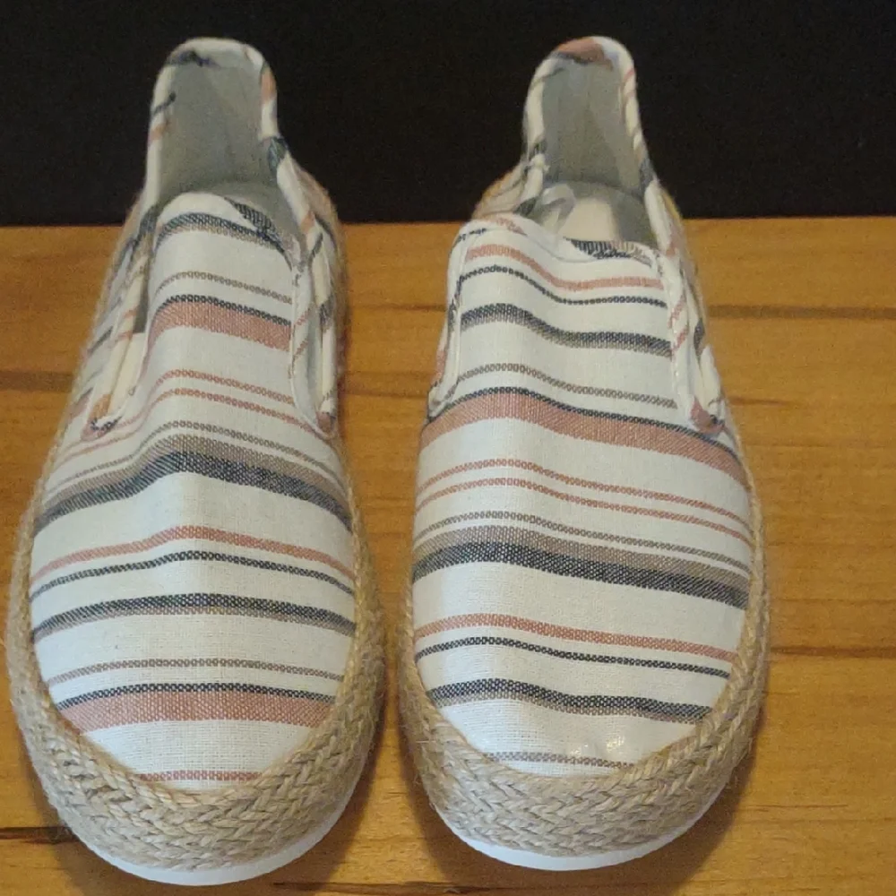 Esprit Women's 7.5m Multicolor Canvas‎ Espadrilles