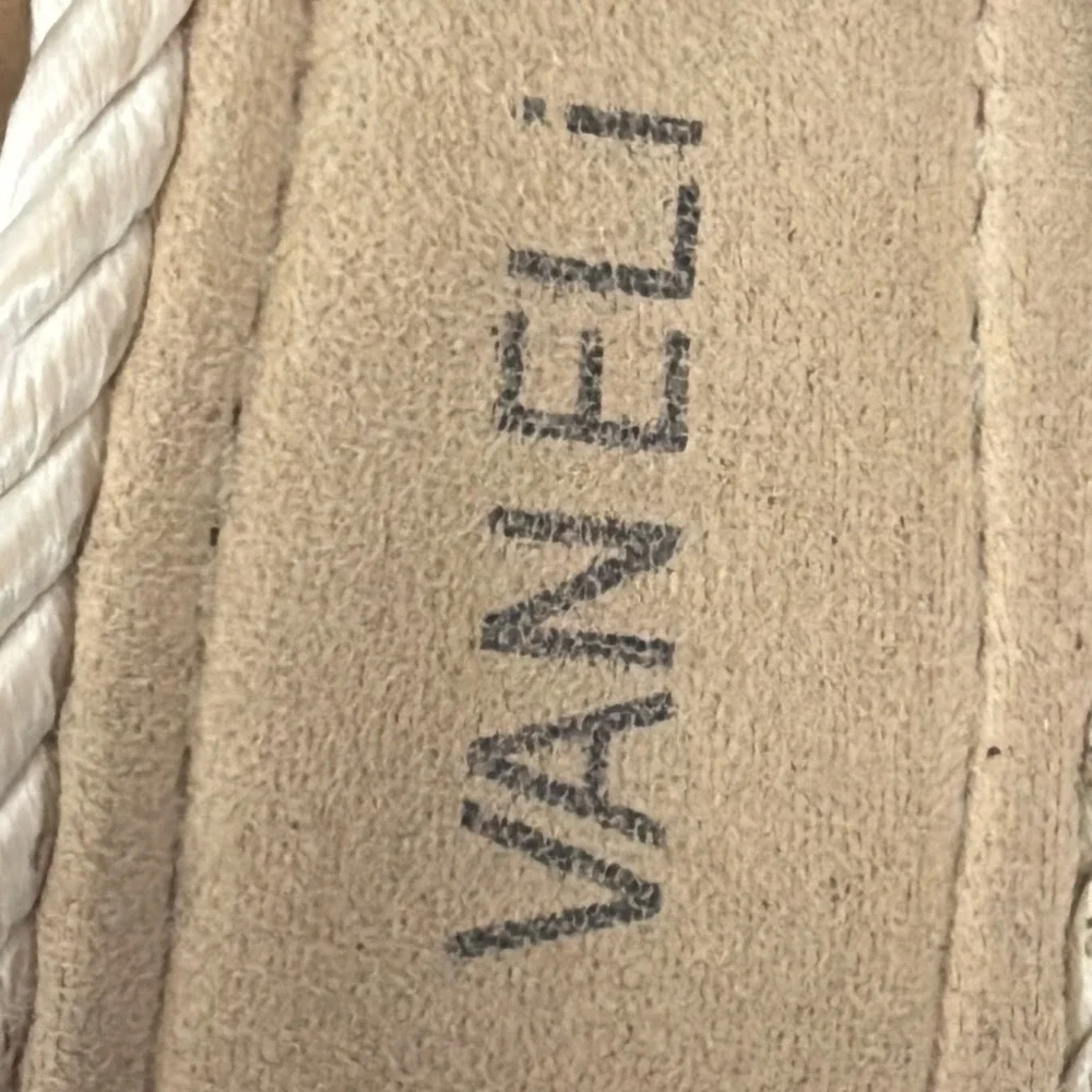 Vaneli braided crossover