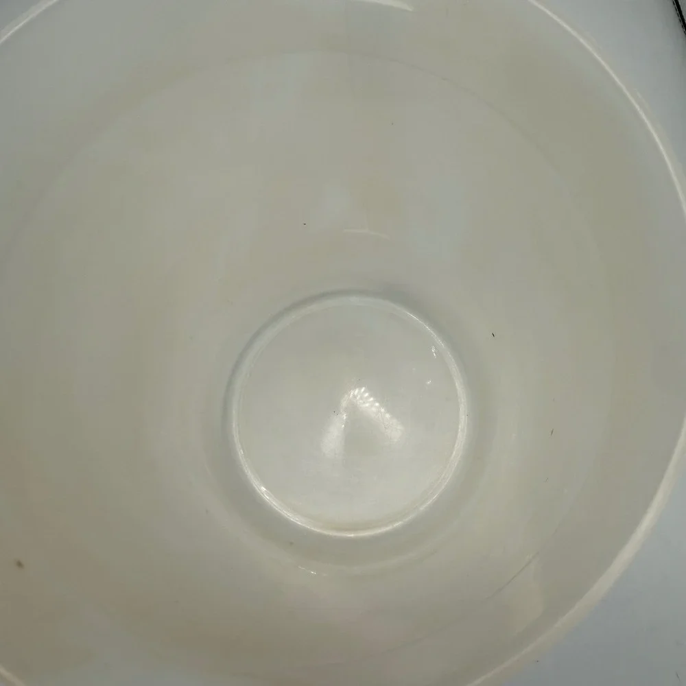 Rubbermaid gallon plastic