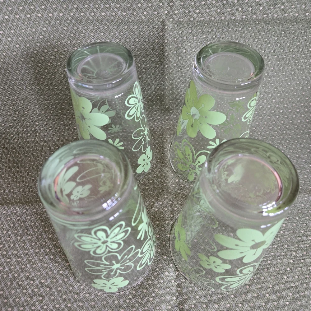 Cerve Floral Glass Tumblers Set of 4 Green Flower Design Vintage