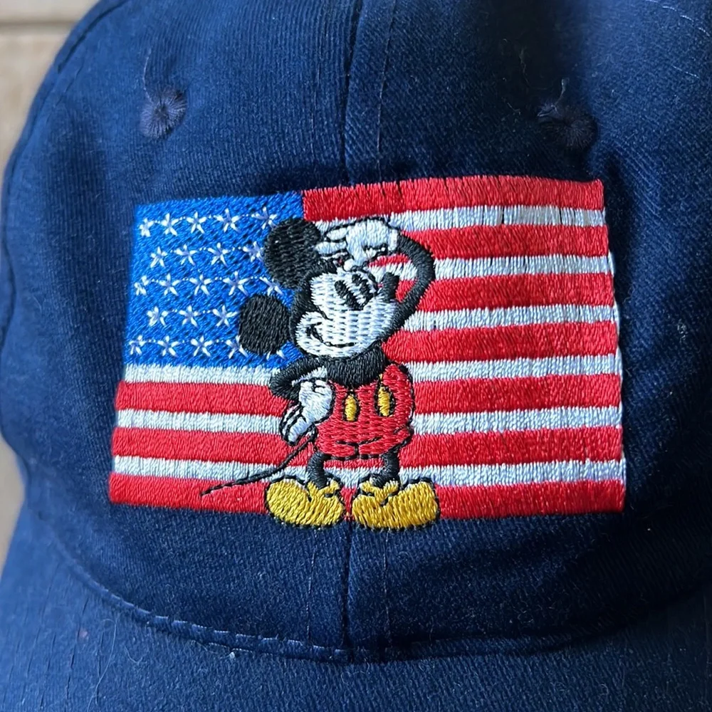 Disney like new