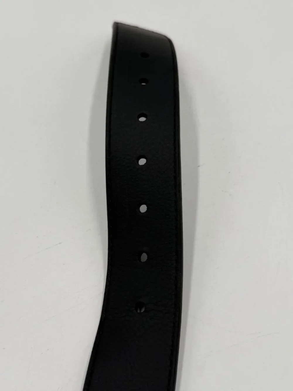 Old Navy see black
