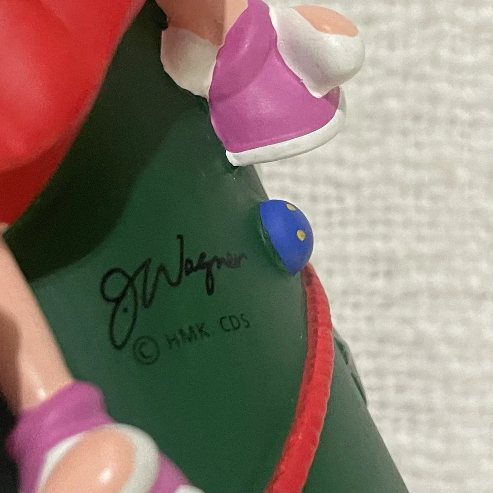 Hallmark color or tall