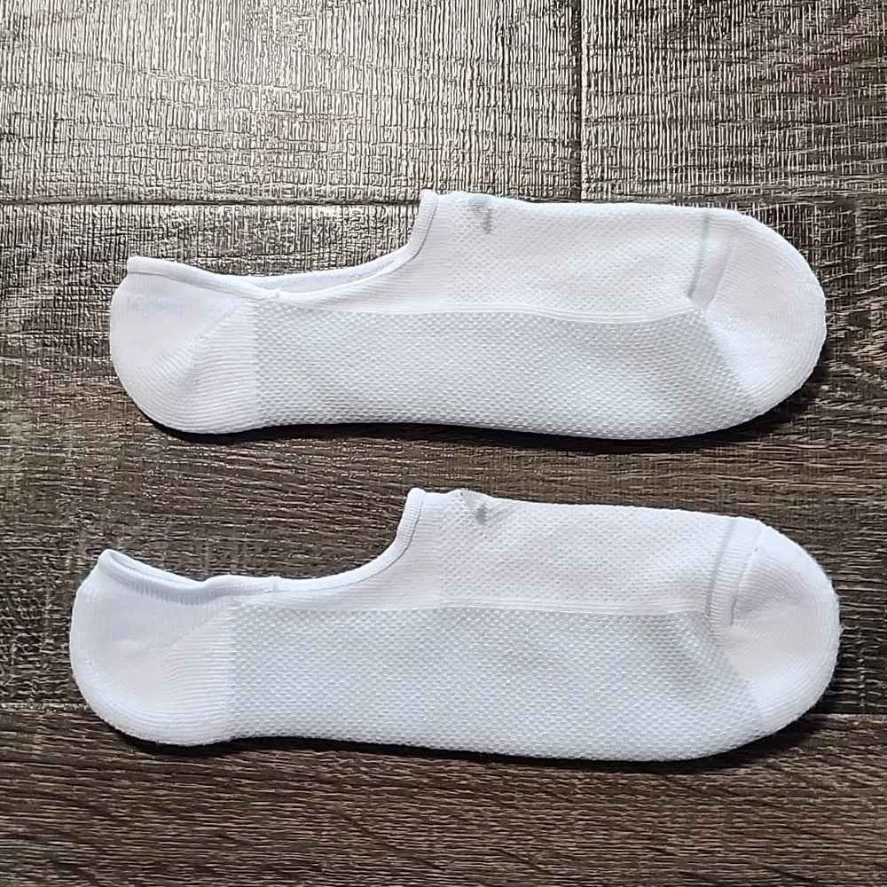 NWOT 🎉 Adidas no show Socks🎉