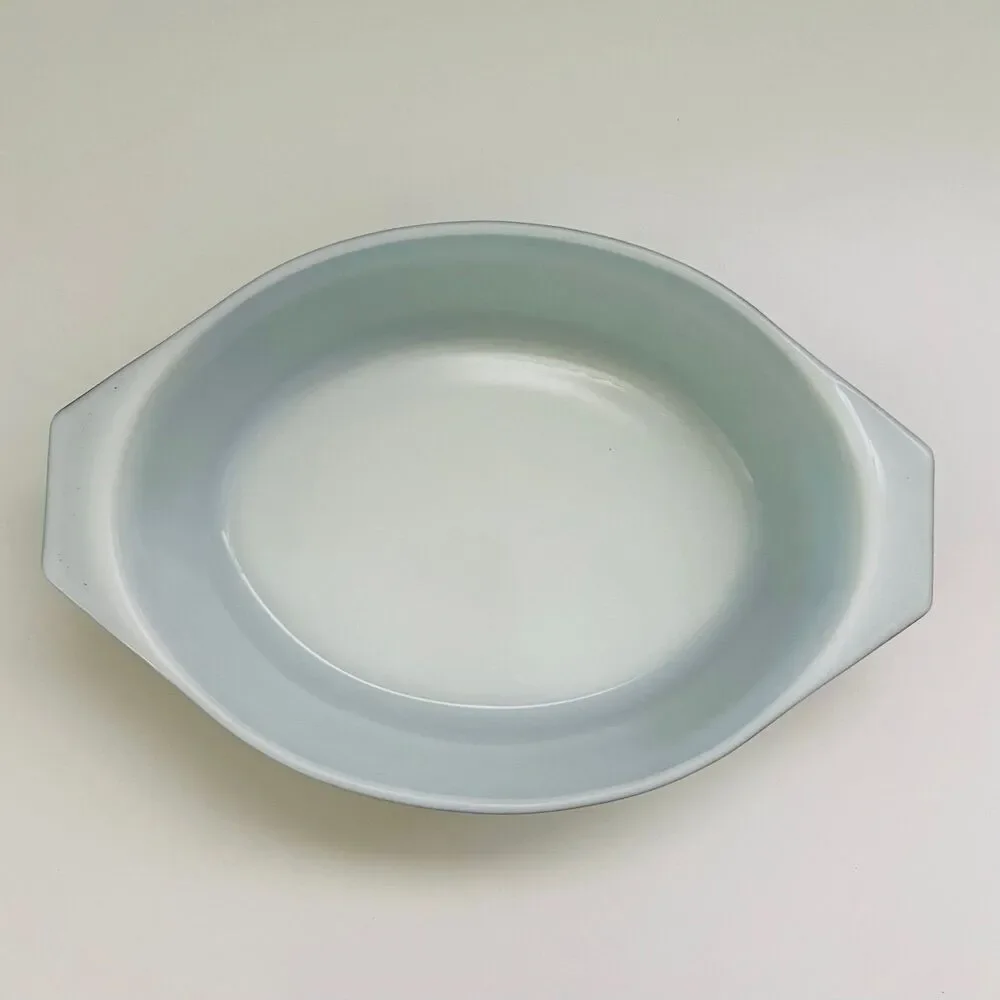 Pyrex wear visible