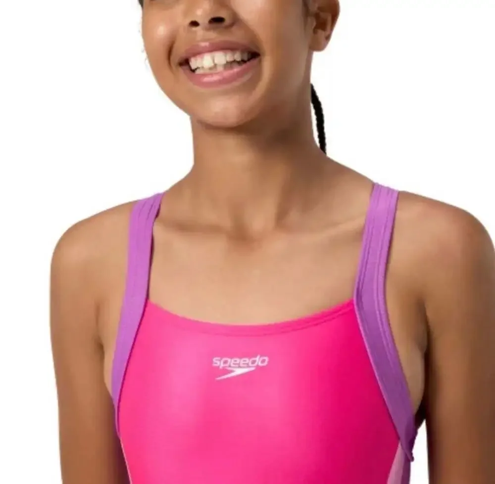 Speedo 💖 bright