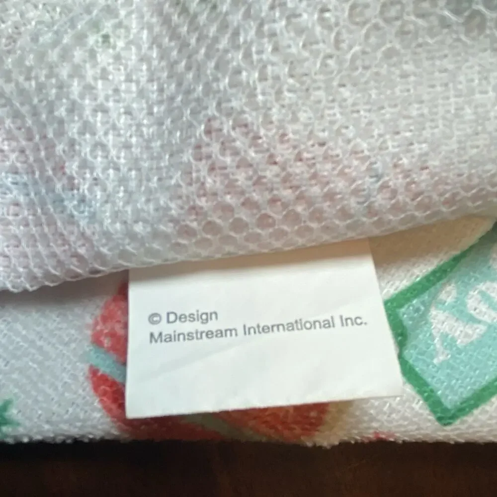 Holiday Style holiday towel