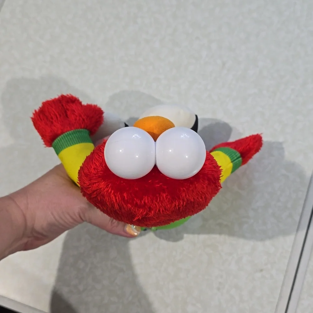 ABC Talking‎ and Singing Elmo in Spanish