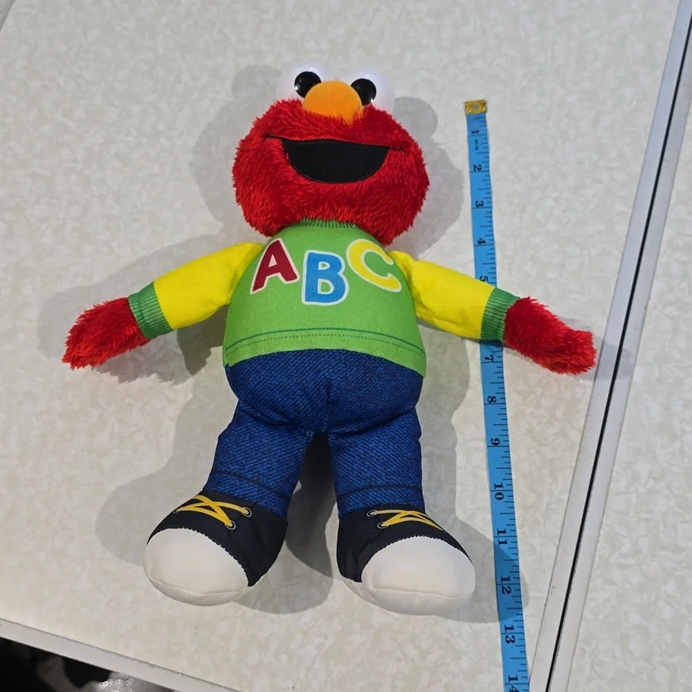 ABC Talking‎ and Singing Elmo in Spanish