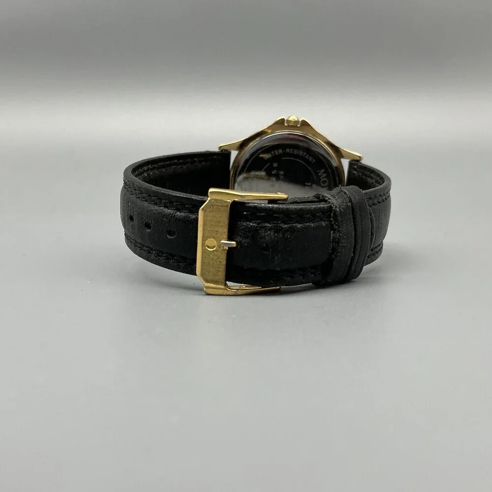 Movado see photos