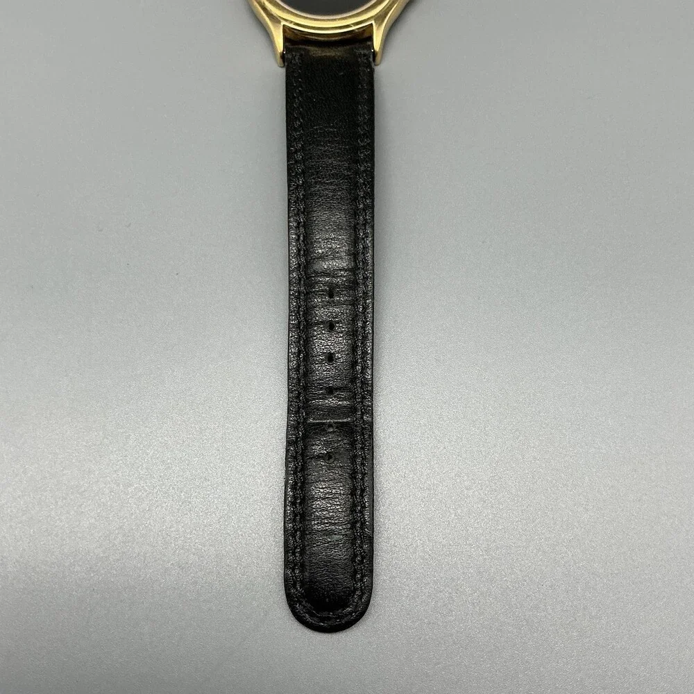 Movado see photos