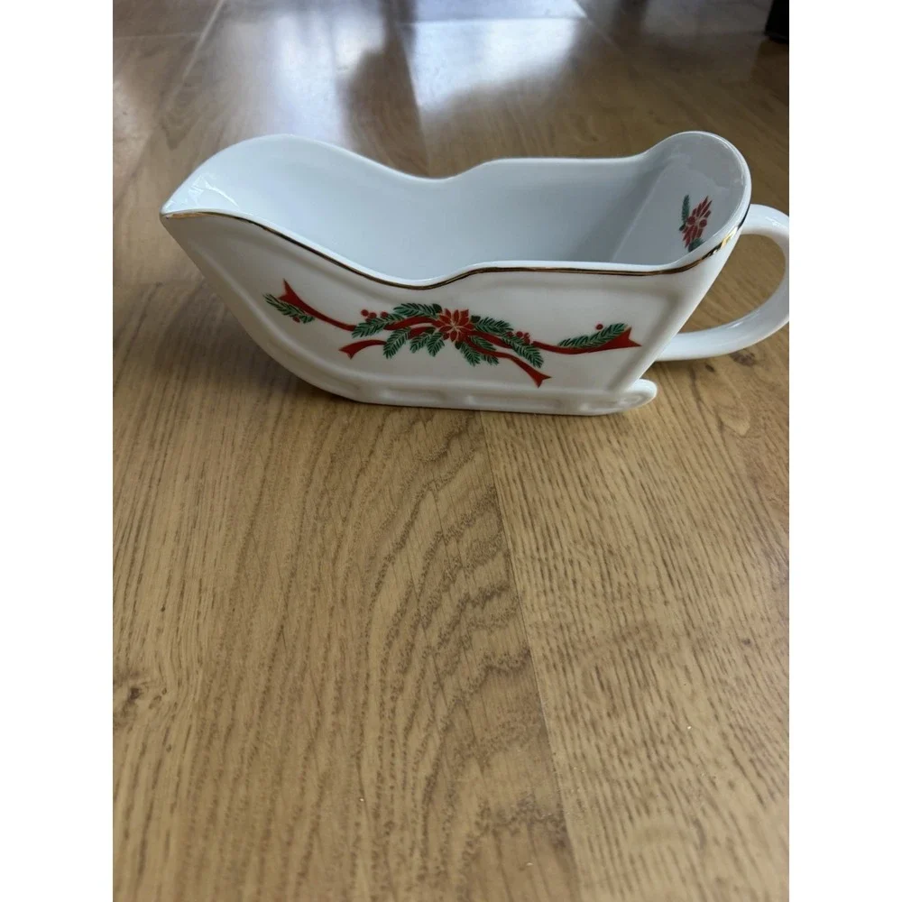 Poinsettita & Ribbons this vintage